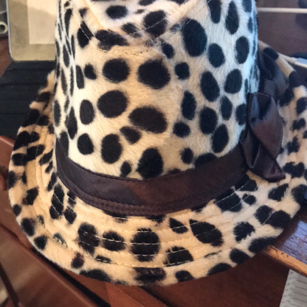 Leopard 🐆 Feel Wide Rimmed Hat with Brown Ribbon - Picture 4 of 5